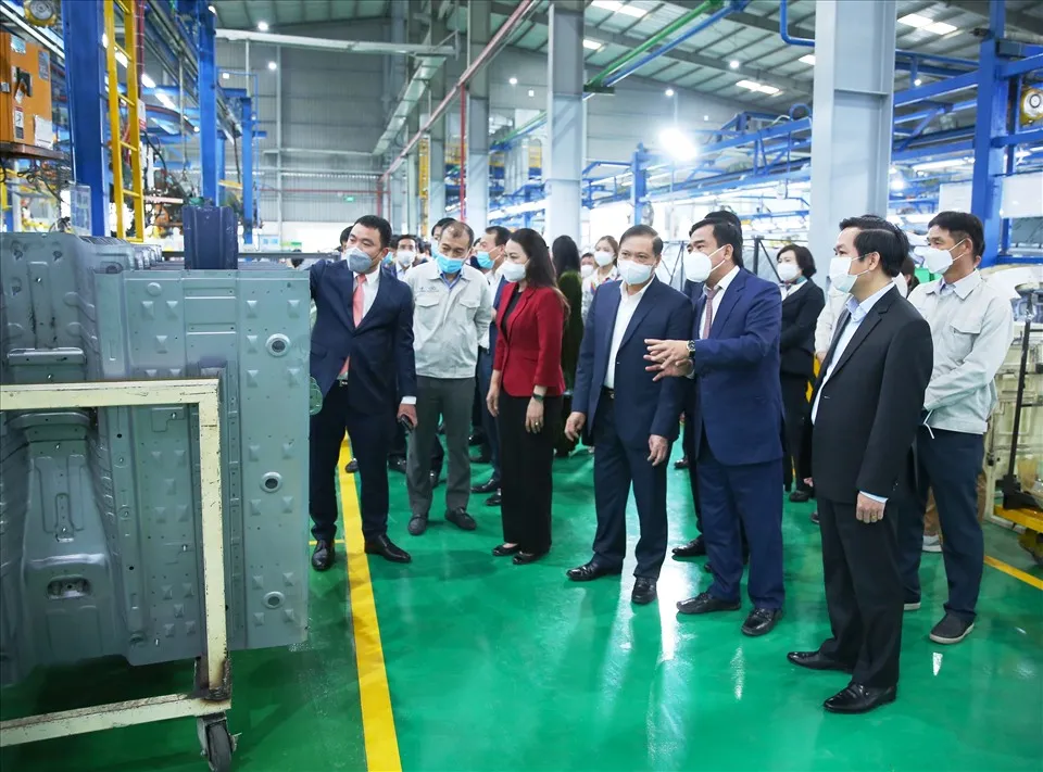 Kinh nghiệm chọn đối tác kỹ thuật doanh nghiệp: Đừng để "mất bò mới lo làm chuồng"