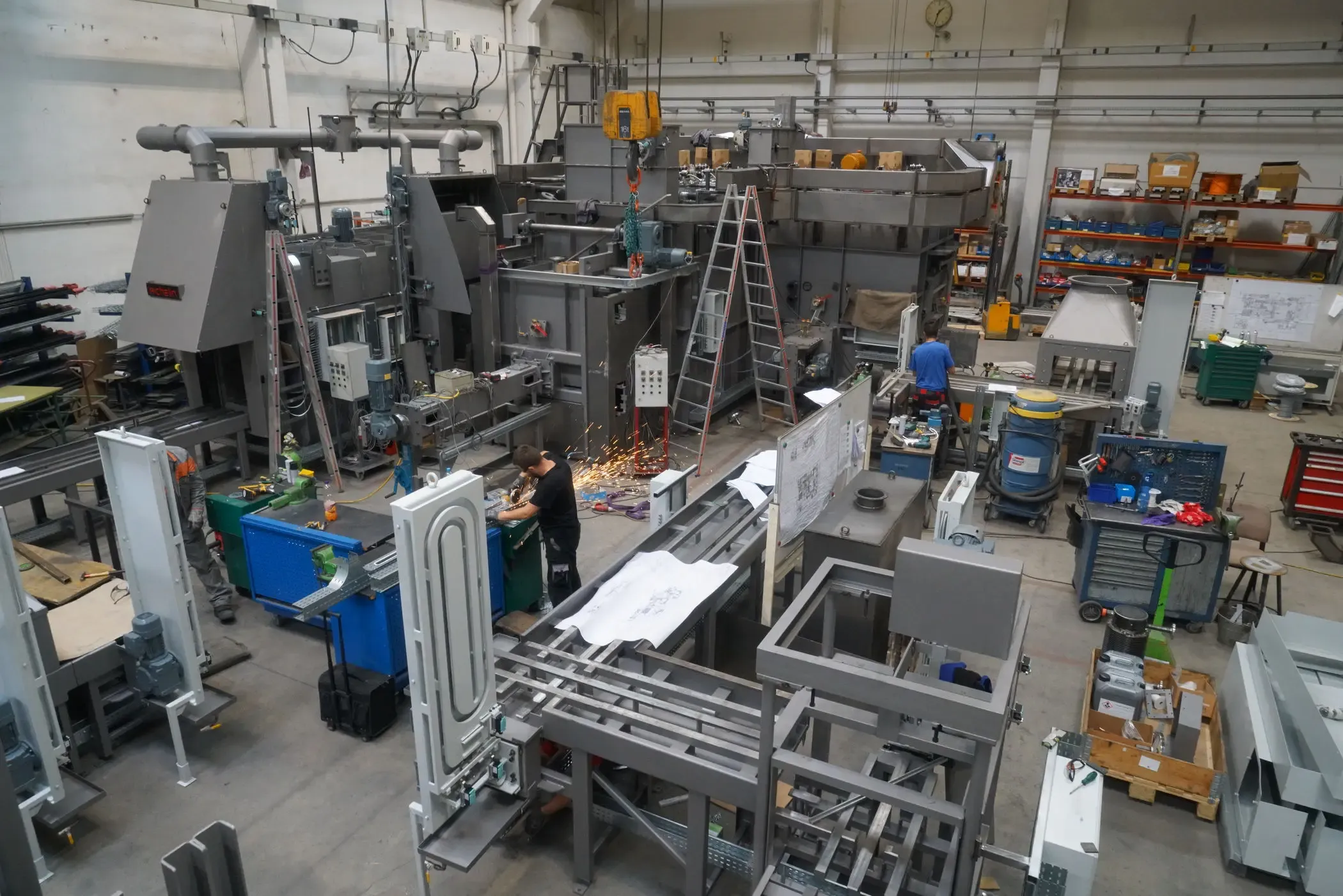 Quản lý nhà máy: Những nguyên tắc quản lý kỹ thuật "sống còn" để vận hành ổn định và bền vững