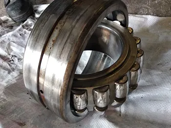 Nguyên nhân mòn ổ bi trong motor công nghiệp