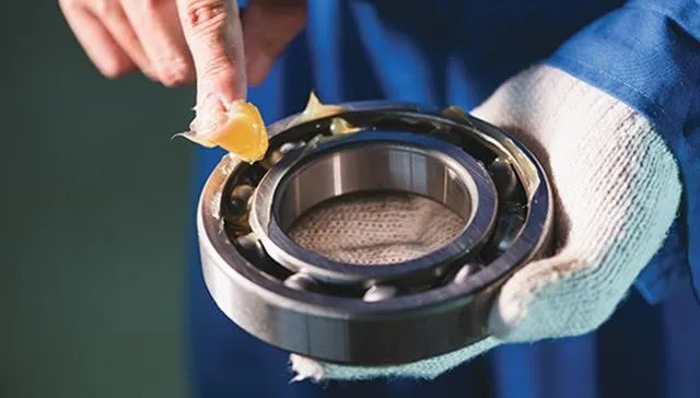 Bôi trơn ổ bi tốc độ cao đúng cách giúp tăng tuổi thọ thiết bị