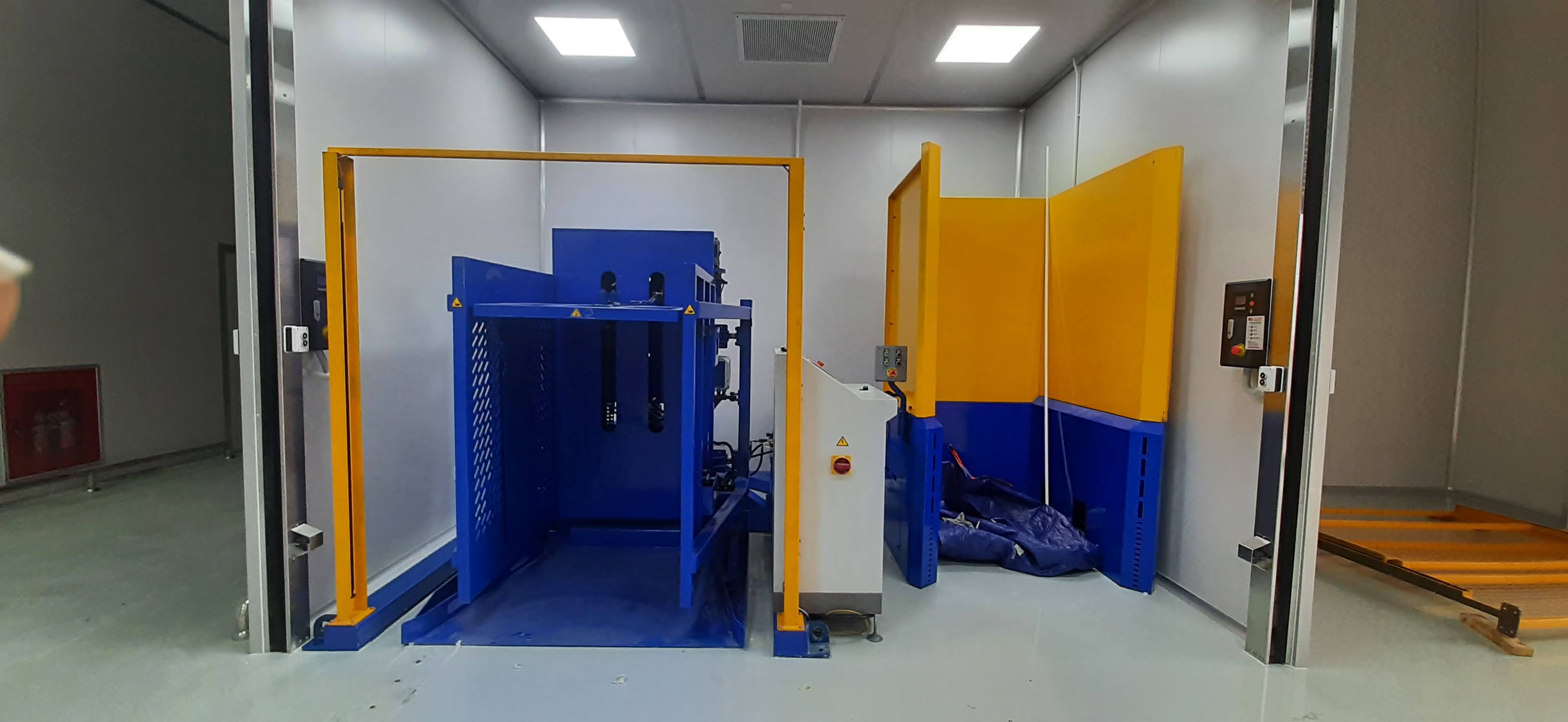Dự án máy cấp và sang Pallet
